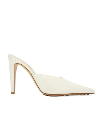 BOTTEGA VENETA BOTTEGA VENETA PUNTA HEELED MULES