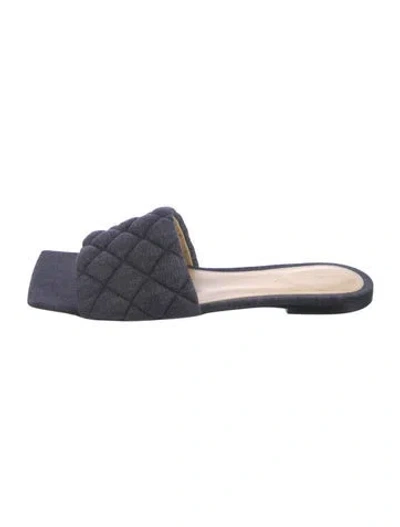 Pre-owned Bottega Veneta Quilted Pattern Denim Slides In Blue