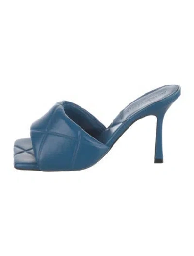 Pre-owned Bottega Veneta Quilted Pattern Leather Slides In Blue