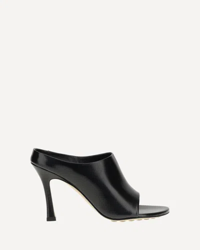 Bottega Veneta Rana Leather Mules In Black