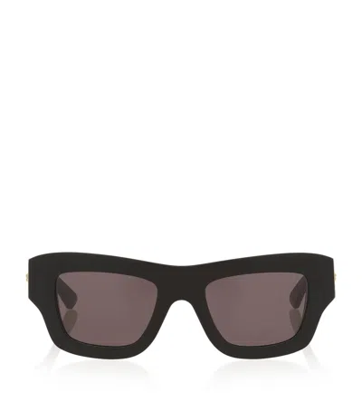 Bottega Veneta Rectangular Sunglasses In Gold