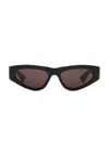 Bottega Veneta Rectangular Sunglasses In Black