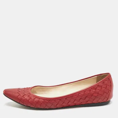 Pre-owned Bottega Veneta Red Intrecciato Leather Ballet Flats Size 36