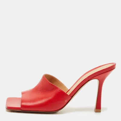 Pre-owned Bottega Veneta Red Leather Lido Slide Sandals Size 37.5