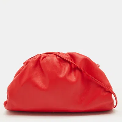 Pre-owned Bottega Veneta Red Leather Mini The Pouch Bag