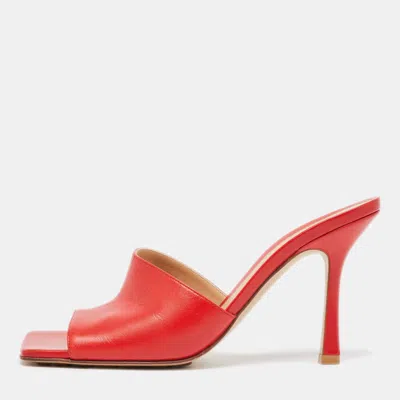 Pre-owned Bottega Veneta Red Leather Square Toe Slide Sandals Size 38.5