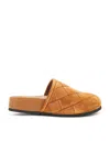 Bottega Veneta Reggie Intrecciato Suede Clogs In Caramel