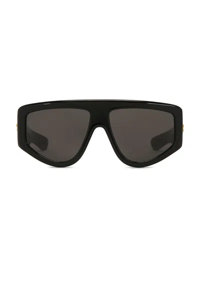 Bottega Veneta Ribbon Mask Shield Sunglasses In Black & Grey