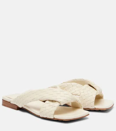 Bottega Veneta Nappa Leather Riva Slippers In Neutral