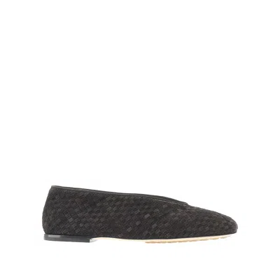 Bottega Veneta 'rosa' Intrecciato Suede Leather Ballet Flats In Black