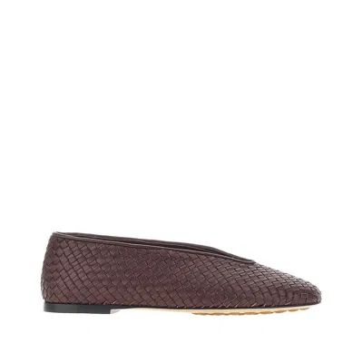 Bottega Veneta Women Rosa Flat Leather Ballerinas With Intrecciato Motif In Brown