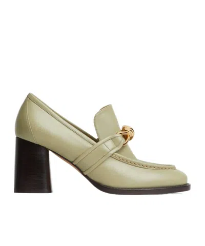 Bottega Veneta Astaire Metallic Knot Leather Heeled Loafers In Travertine