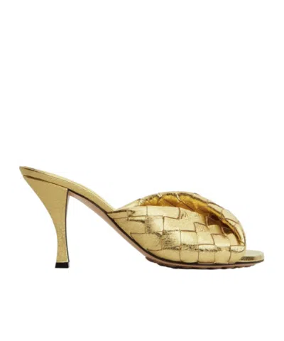 BOTTEGA VENETA BOTTEGA VENETA BLINK FOLDED DETAILED MULES