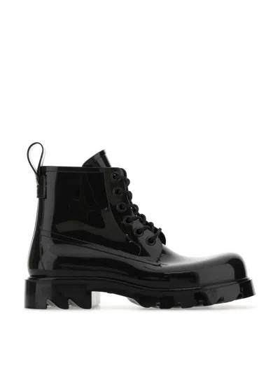 Bottega Veneta Round Toe Lace-up Combat Boots In Black