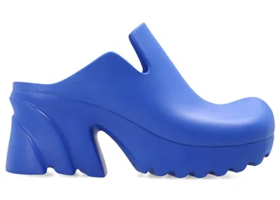 Pre-owned Bottega Veneta Rubber Flash Mules (women's) Sneakers In Navy/blue