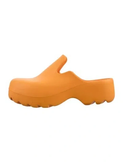 Pre-owned Bottega Veneta Rubber Mules In Orange
