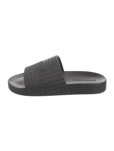 Pre-owned Bottega Veneta Rubber Slides In Black