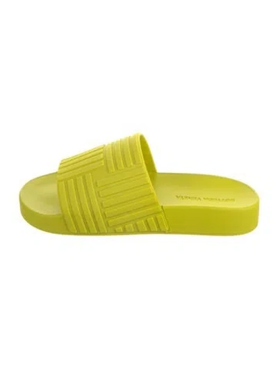 Pre-owned Bottega Veneta Rubber Slides In Green