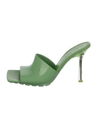 Pre-owned Bottega Veneta Rubber Slides In Green