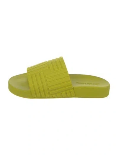 Pre-owned Bottega Veneta Rubber Slides In Green