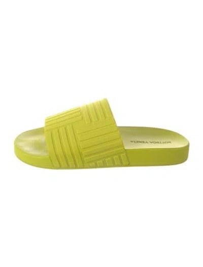 Pre-owned Bottega Veneta Rubber Slides In Green