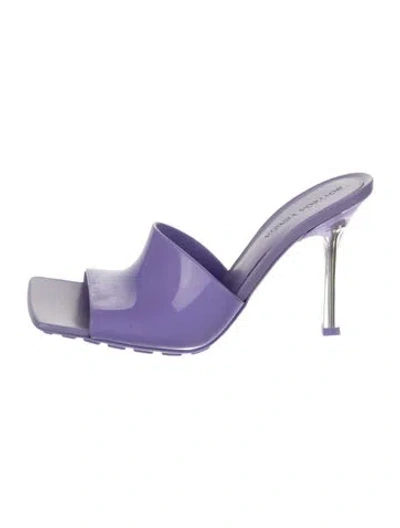 Pre-owned Bottega Veneta Rubber Slides In Purple