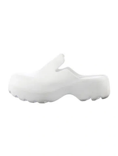Pre-owned Bottega Veneta Rubber Slippers In White