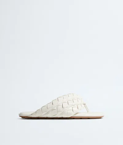 Bottega Veneta Salsa Flat Thong In Multi