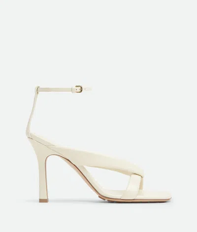 Bottega Veneta Sandale À Bride Riva In Gray
