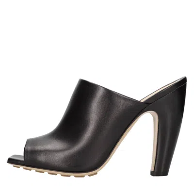 BOTTEGA VENETA BOTTEGA VENETA SANDALS BLACK