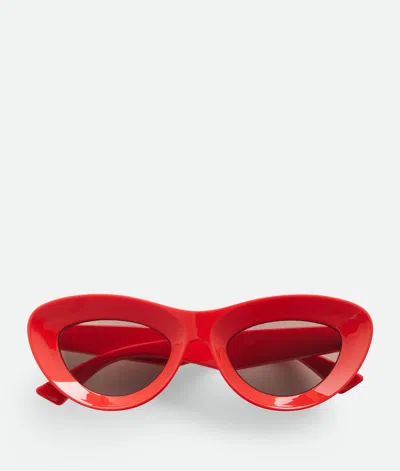 Bottega Veneta Sharp Cat-eye-sonnenbrille In Red/grey