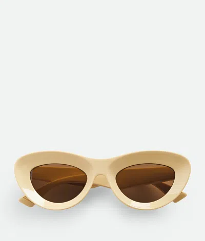 Bottega Veneta Sharp Cat-eye-sonnenbrille In Yellow/brown