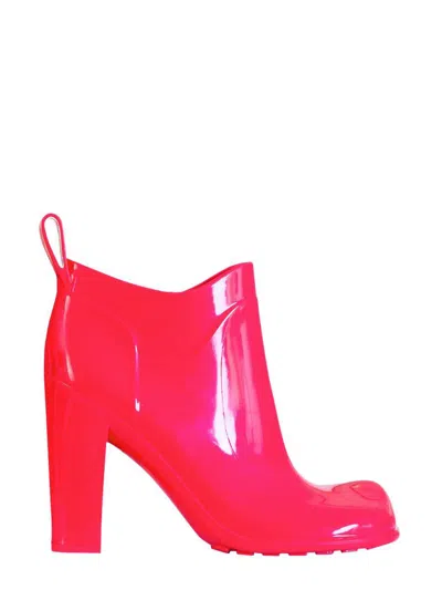Bottega Veneta Shine Ankle Boots In Purple
