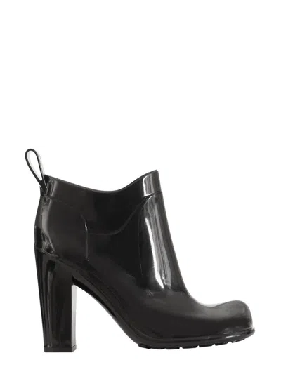 Bottega Veneta Shine Rubber Boots In Black