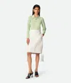Bottega Veneta Jupe En Cuir Brillant In Chalk