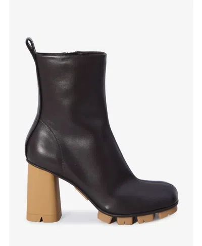 BOTTEGA VENETA BOTTEGA VENETA SHORE ANKLE BOOTS