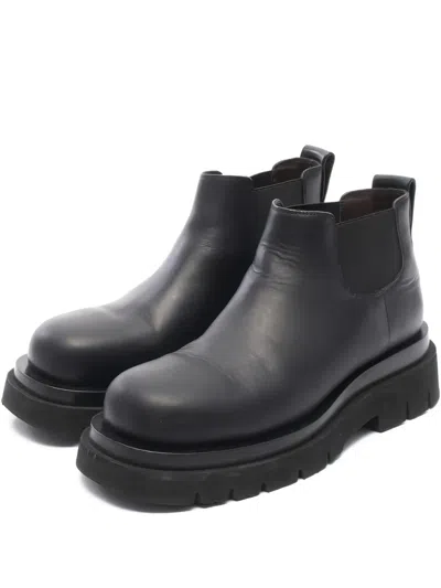 Pre-owned Bottega Veneta Side Gore Leather Boots In Black