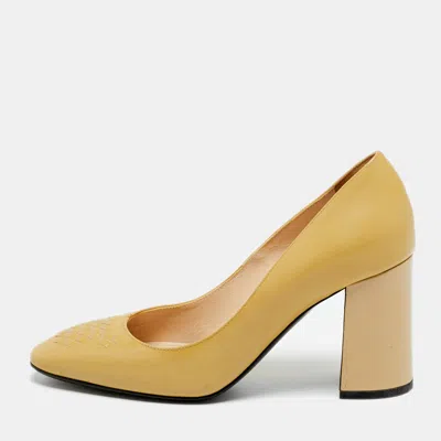 Pre-owned Bottega Veneta Size 35 Beige Patent Leather Intrecciato Detail Block Heel Pumps In Sand