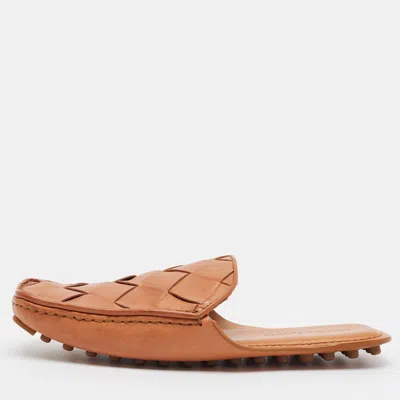 Pre-owned Bottega Veneta Size 39 Brown Intrecciato Leather Flat Mules