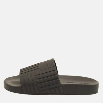 Pre-owned Bottega Veneta Size 41 Black Rubber Pool Slide
