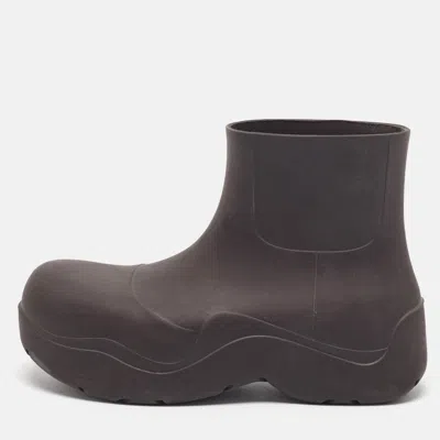 Pre-owned Bottega Veneta Size 42 Brown Rubber Ankle Length Boots