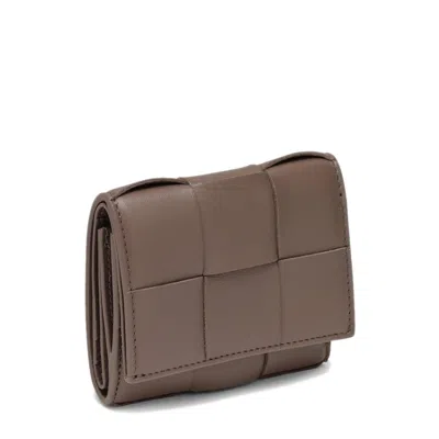 Bottega Veneta Sleek Leather Mini Wallet In Pattern