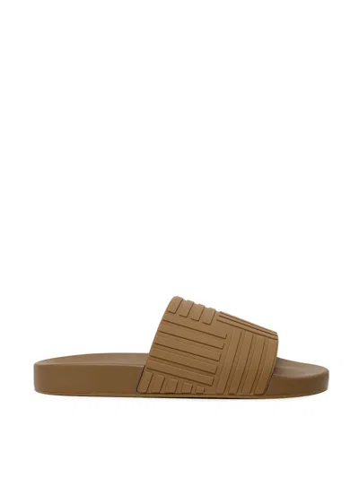 Bottega Veneta Sliders Carpet In Gomma Beige .
