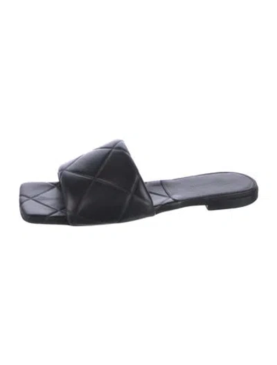 Pre-owned Bottega Veneta Slides In Black