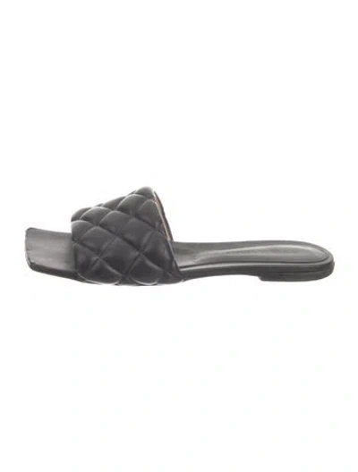 Pre-owned Bottega Veneta Slides In Black