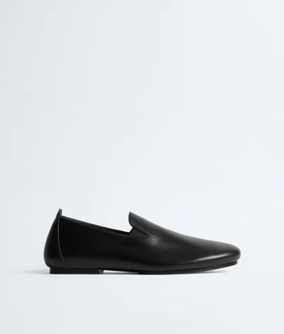 Bottega Veneta Men's Rocco Nappa Leather Slippers In Black