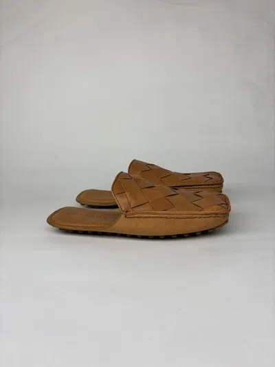 Pre-owned Bottega Veneta Slippers In Brown