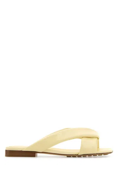 Bottega Veneta Riva Flat Sandal Plain Leather In White