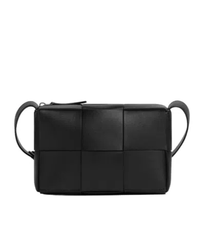 Bottega Veneta Small Arco Camera Bag In Black