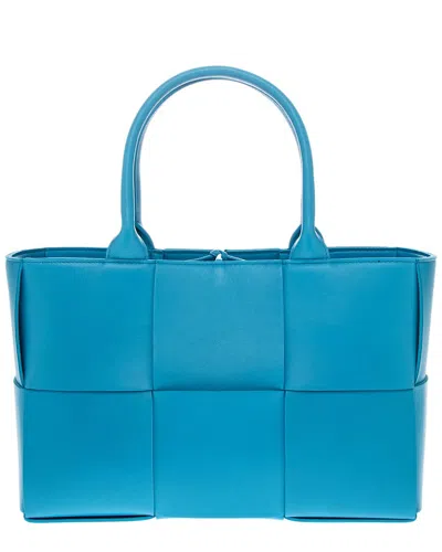 Bottega Veneta Arco Small Intrecciato Leather Tote In Blue